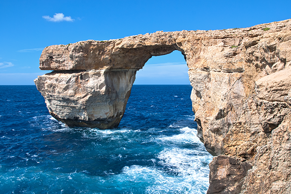Malta'da görülmesi gereken yerlerden Azure Penceresi